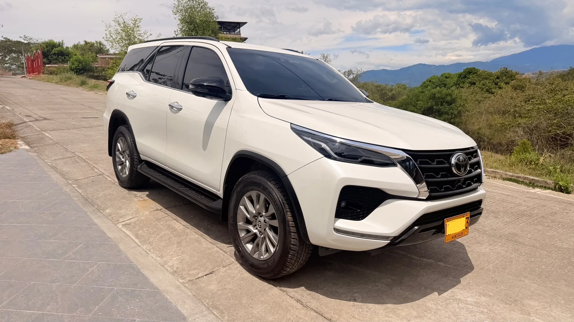 Toyota Fortuner / SRV 2.8