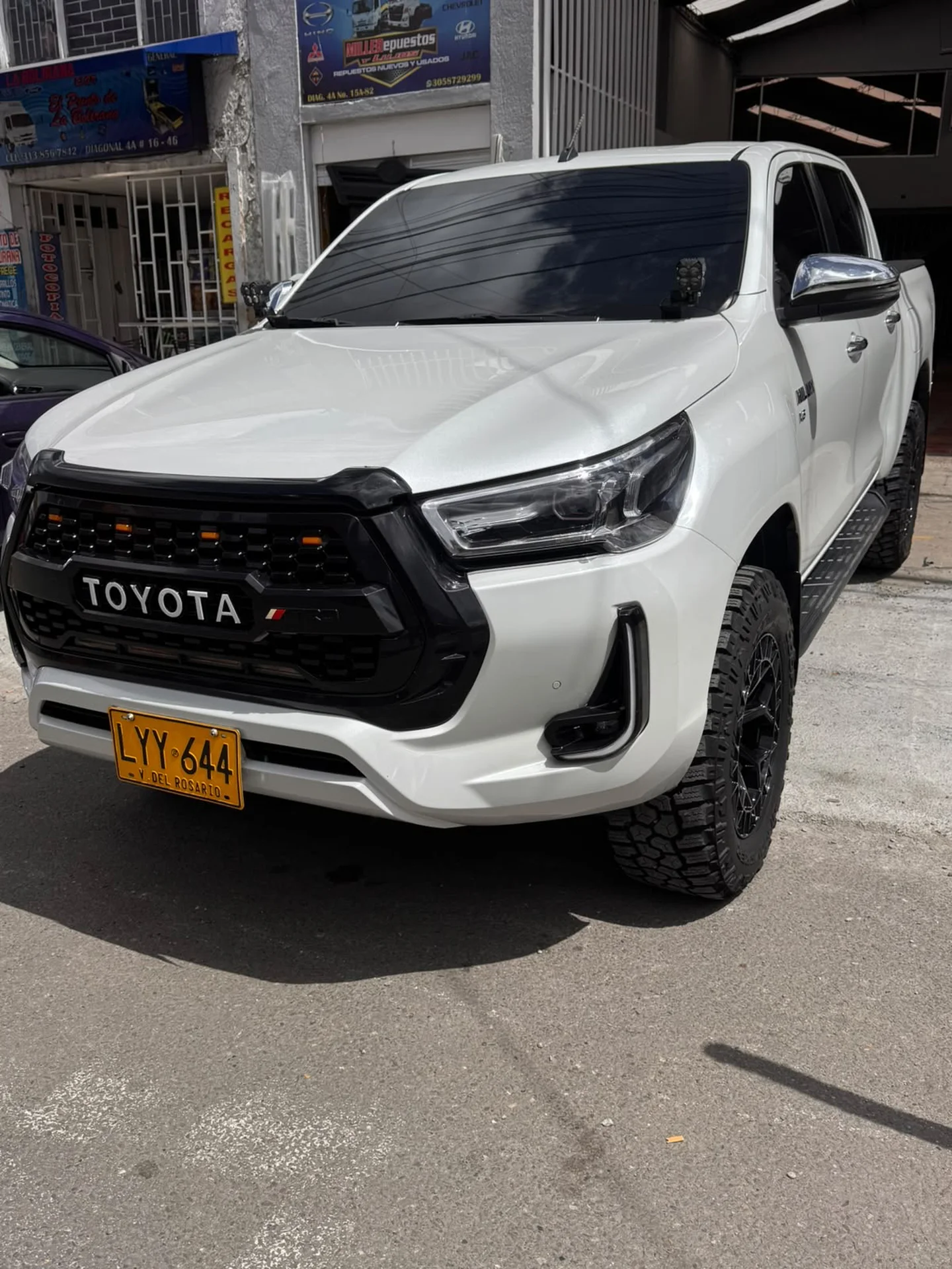 Toyota Hilux / SRX