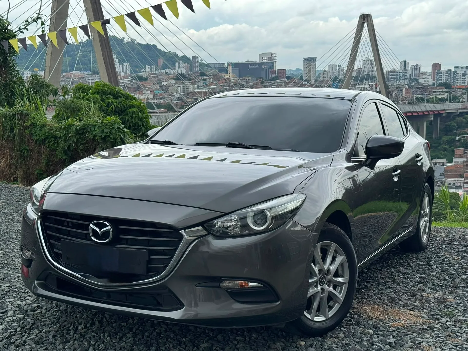 Mazda 3 / Prime