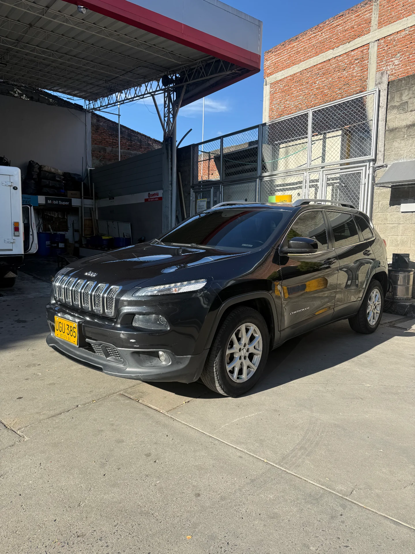 Jeep 2015 / Cherokee  Longitude